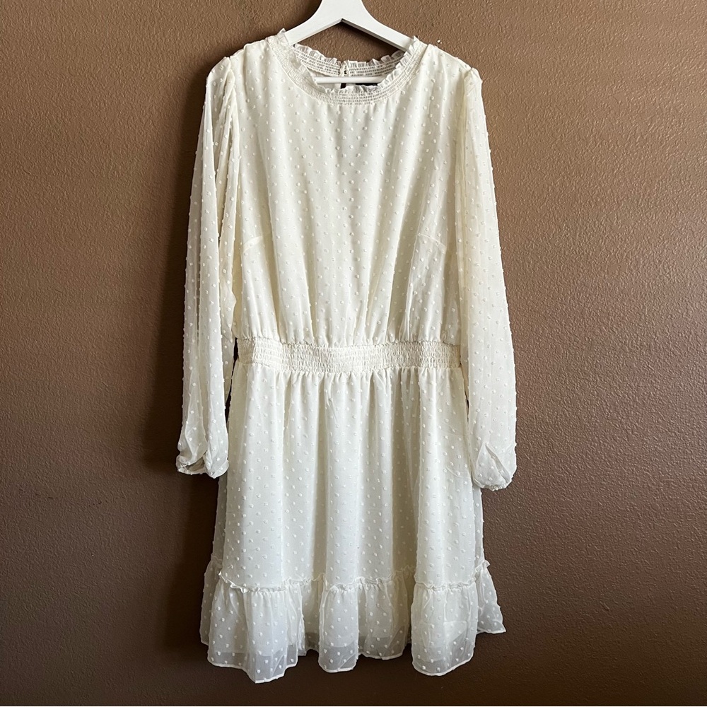 City Chic Dobby Vanilla Tiered Mini Dress Size 18 NWT